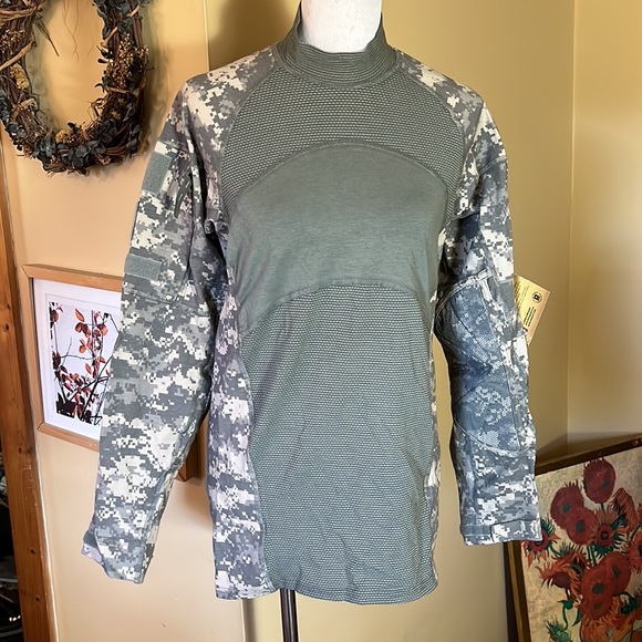 MASSIF Size Small Army ACU Camouflage  Flame Resistant Army Combat Shirt ACS NEW - Picture 1 of 14